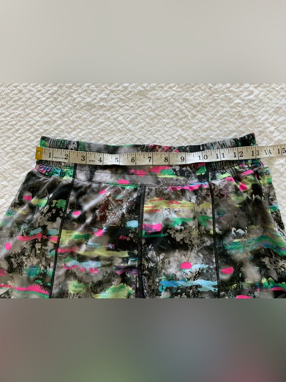 Lululemon Hotty Hot High-Rise Shorts - Picture 10 of 12